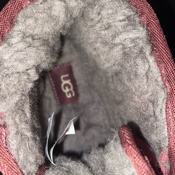 UGGS-LACE UP BOOTS-SIZE 7 - Picture 9 of 14
